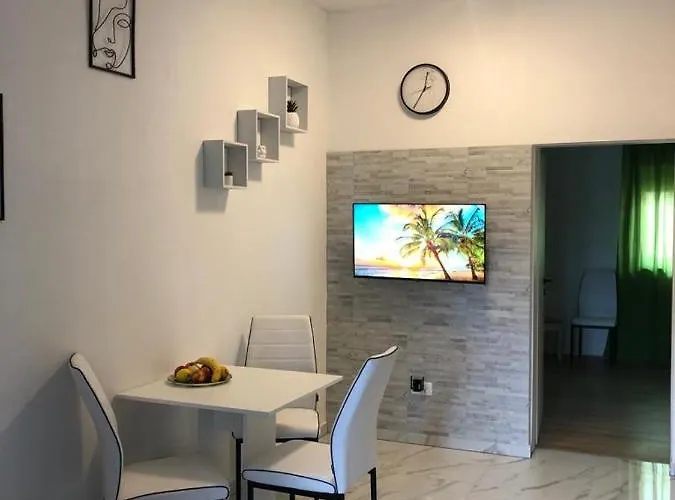 Miro Apartman Marcana